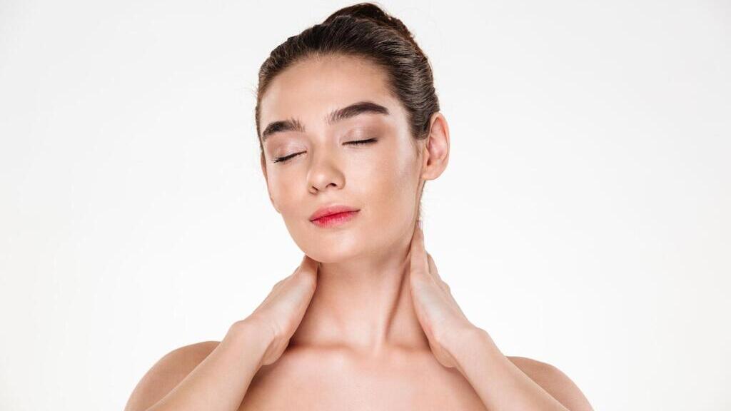 масаж обличчя вдома