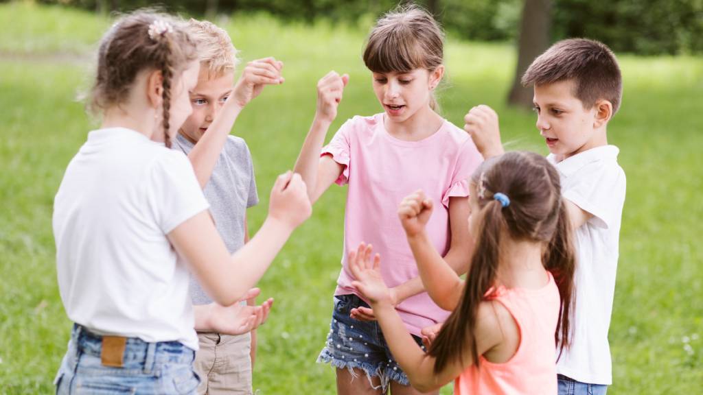 уличные детские игры